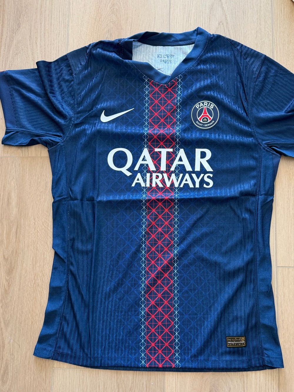 Paris Saint-Germain (PSG) Jersey Home 2025/2026 - NWOT